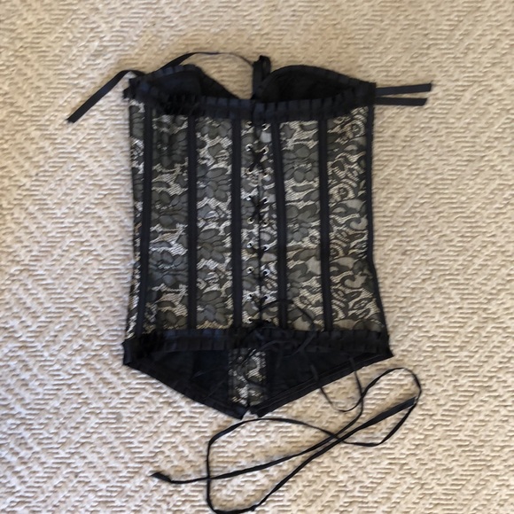 Moulin Rouge French Burlesque Dancer Halloween costume - Picture 6 of 16